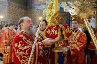 27-В Успенском соборе Казахстанской столицы епископ Амфилохий сослужил Главе Митрополичьего округа за Божественной Литургией в память 145-летия учреждения Туркестанской епархии