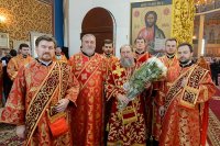 45-В Успенском соборе Казахстанской столицы епископ Амфилохий сослужил Главе Митрополичьего округа за Божественной Литургией в память 145-летия учреждения Туркестанской епархии