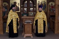 1-В канун 24-ой Недели по Пятидесятнице епископ Амфилохий возглавил служение всенощного бдения в Андреевском кафедральном соборе