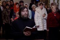12-В канун 24-ой Недели по Пятидесятнице епископ Амфилохий возглавил служение всенощного бдения в Андреевском кафедральном соборе