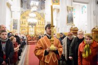 1-В неделю о Страшном Суде епископ Амфилохий сослужил митрополиту Астанайскому и Казахстанскому Александру в Вознесенском соборе Алма-Аты