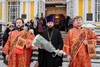 3-В неделю о Страшном Суде епископ Амфилохий сослужил митрополиту Астанайскому и Казахстанскому Александру в Вознесенском соборе Алма-Аты