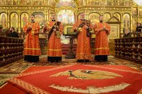 6-В неделю о Страшном Суде епископ Амфилохий сослужил митрополиту Астанайскому и Казахстанскому Александру в Вознесенском соборе Алма-Аты