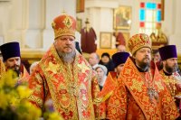 14-В неделю о Страшном Суде епископ Амфилохий сослужил митрополиту Астанайскому и Казахстанскому Александру в Вознесенском соборе Алма-Аты