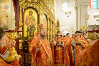 27-В неделю о Страшном Суде епископ Амфилохий сослужил митрополиту Астанайскому и Казахстанскому Александру в Вознесенском соборе Алма-Аты