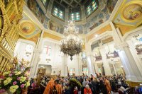 28-В неделю о Страшном Суде епископ Амфилохий сослужил митрополиту Астанайскому и Казахстанскому Александру в Вознесенском соборе Алма-Аты