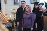 10-В Неделю Крестопоклонную Великого поста епископ Амфилохий совершил Божественную Литургию в Свято-Зиновьевском храме города Усть-Каменогорска