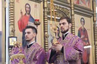17-В Неделю Крестопоклонную Великого поста епископ Амфилохий совершил Божественную Литургию в Свято-Зиновьевском храме города Усть-Каменогорска