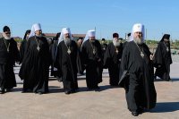 2-Участники торжеств, посвященных 145-летию создания Туркестанской епархии, посетили мемориальный комплекс «АЛЖИР» и храм в честь Акмолинских новомучениц 