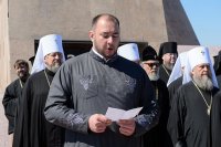 8-Участники торжеств, посвященных 145-летию создания Туркестанской епархии, посетили мемориальный комплекс «АЛЖИР» и храм в честь Акмолинских новомучениц 