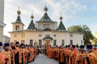 2-Мироточивый образ Богородицы «Умягчение злых сердец» принесен в Алма-Ату. Молебном перед святыней началось празднование 145-летия Туркестанской епархии в Южной столице страны