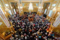 24-Мироточивый образ Богородицы «Умягчение злых сердец» принесен в Алма-Ату. Молебном перед святыней началось празднование 145-летия Туркестанской епархии в Южной столице страны