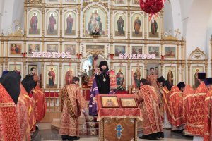 Соборное служение Божественной Литургии в четверг Светлой седмицы