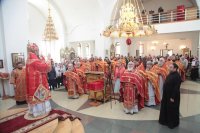 62-Соборное служение Божественной Литургии в четверг Светлой седмицы