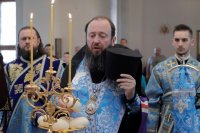9-Служение епископа Амфилохия в канун Рождества Божией Матери