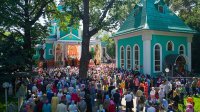 1-Епископ Амфилохий сослужил Главе Казахстанского Митрополичьего округа за Божественной Литургией  в Никольском соборе Алма-Аты, отмечающем престольный праздник