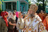 6-Епископ Амфилохий сослужил Главе Казахстанского Митрополичьего округа за Божественной Литургией  в Никольском соборе Алма-Аты, отмечающем престольный праздник