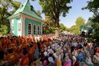 16-Епископ Амфилохий сослужил Главе Казахстанского Митрополичьего округа за Божественной Литургией  в Никольском соборе Алма-Аты, отмечающем престольный праздник