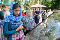 34-Епископ Амфилохий сослужил Главе Казахстанского Митрополичьего округа за Божественной Литургией  в Никольском соборе Алма-Аты, отмечающем престольный праздник