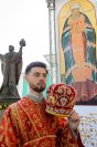 42-Епископ Амфилохий сослужил Главе Казахстанского Митрополичьего округа за Божественной Литургией  в Никольском соборе Алма-Аты, отмечающем престольный праздник