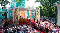 48-Епископ Амфилохий сослужил Главе Казахстанского Митрополичьего округа за Божественной Литургией  в Никольском соборе Алма-Аты, отмечающем престольный праздник