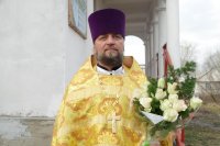 1-Архиерейская Божественная Литургия в Свято-Серафимовском храме поселка Белоусовка