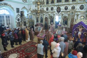 Архипастырский визит в Семипалатинск. Литургия Преждеосвященных Даров в Спасо-Воскресенском кафедральном соборе
