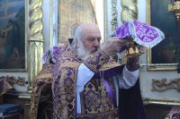 15-Архипастырский визит в Семипалатинск. Литургия Преждеосвященных Даров в Спасо-Воскресенском кафедральном соборе