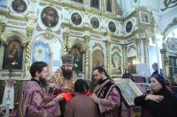 20-Архипастырский визит в Семипалатинск. Литургия Преждеосвященных Даров в Спасо-Воскресенском кафедральном соборе