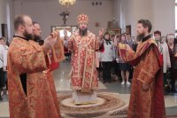 1-В день Радоницы епископ Амфилохий возглавил богослужение в Андреевском кафедральном соборе