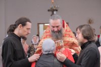 16-В день Радоницы епископ Амфилохий возглавил богослужение в Андреевском кафедральном соборе