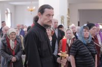 17-В день Радоницы епископ Амфилохий возглавил богослужение в Андреевском кафедральном соборе