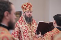 22-В день Радоницы епископ Амфилохий возглавил богослужение в Андреевском кафедральном соборе