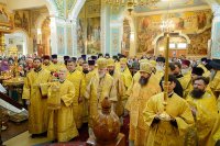 17-Епископ Амфилохий принял участие в духовных торжествах по случаю дня преставления священноисповедника Николая, митрополита Алма-Атинского (+ВИДЕО)