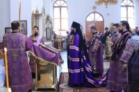 6-В Неделю 4-ю Великого поста епископ Амфилохий совершил Божественную Литургию в главном храме Восточного Казахстана
