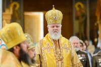 20-Управляющий Усть-Каменогорской и Семипалатинской епархией в празднование в честь Иверской иконы Божией Матери сослужил митрополиту Александру в Иверско-Серафимовском монастыре Алма-Аты