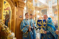 27-Управляющий Усть-Каменогорской и Семипалатинской епархией в празднование в честь Иверской иконы Божией Матери сослужил митрополиту Александру в Иверско-Серафимовском монастыре Алма-Аты