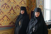29-Управляющий Усть-Каменогорской и Семипалатинской епархией в празднование в честь Иверской иконы Божией Матери сослужил митрополиту Александру в Иверско-Серафимовском монастыре Алма-Аты