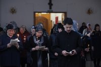 2-Епископ Амфилохий совершил чтение первой части Великого покаянного канона преподобного Андрея Критского в Андреевском кафедральном соборе