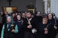 9-Епископ Амфилохий совершил чтение первой части Великого покаянного канона преподобного Андрея Критского в Андреевском кафедральном соборе