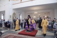 5-В воскресный день епископ Амфилохий совершил Божественную Литургию в главном храме Рудного Алтая