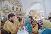 36-В воскресный день епископ Амфилохий совершил Божественную Литургию в главном храме Рудного Алтая