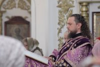 21-«Величаем Тя, Живодавче Христе, и чтим Крест Твой святый»