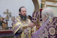 26-«Величаем Тя, Живодавче Христе, и чтим Крест Твой святый»