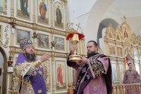 29-«Величаем Тя, Живодавче Христе, и чтим Крест Твой святый»