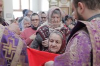 34-«Величаем Тя, Живодавче Христе, и чтим Крест Твой святый»