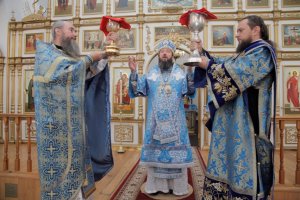 Успение Пресвятой Богородицы молитвенно почтили в Усть-Каменогорске