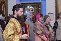 17-В воскресный день Преосвященнейший епископ Амфилохий совершил Божественную Литургию в Богородице-Рождественском храме Усть-Каменогорска (+ВИДЕО)