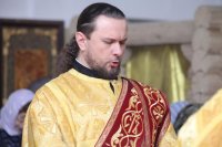 19-В воскресный день Преосвященнейший епископ Амфилохий совершил Божественную Литургию в Богородице-Рождественском храме Усть-Каменогорска (+ВИДЕО)