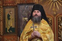 23-В воскресный день Преосвященнейший епископ Амфилохий совершил Божественную Литургию в Богородице-Рождественском храме Усть-Каменогорска (+ВИДЕО)